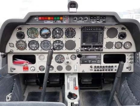 Le tableau de bord — disposition des instruments