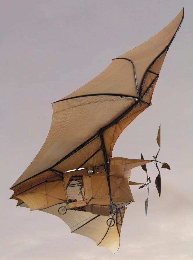 L'Avion III de Clément Ader, exposé au musée des Arts et Métiers