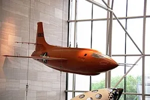 Bell X-1 — premier avion à franchir le mur du son